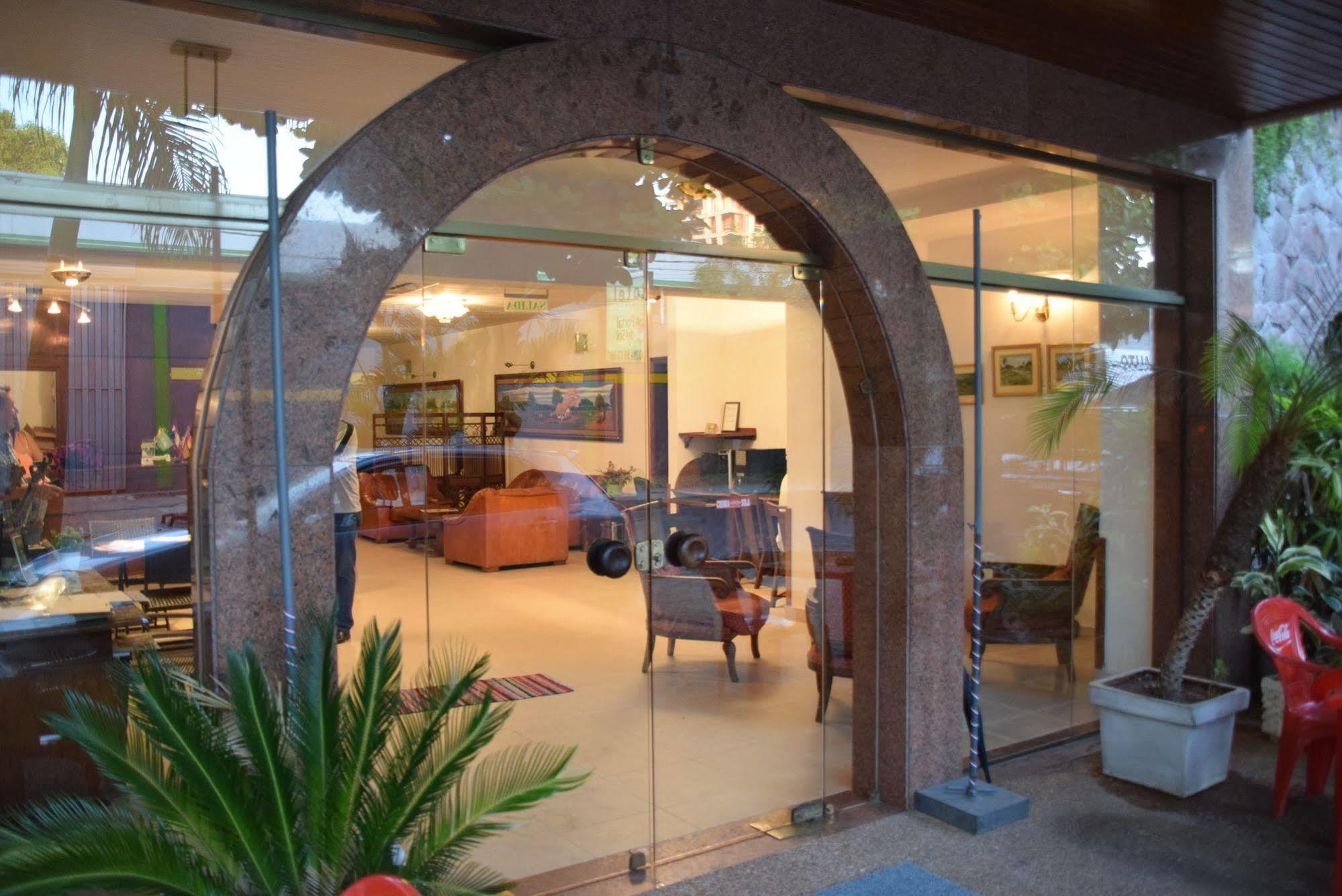 Hotel Portal Del Sol Asunción Eksteriør billede